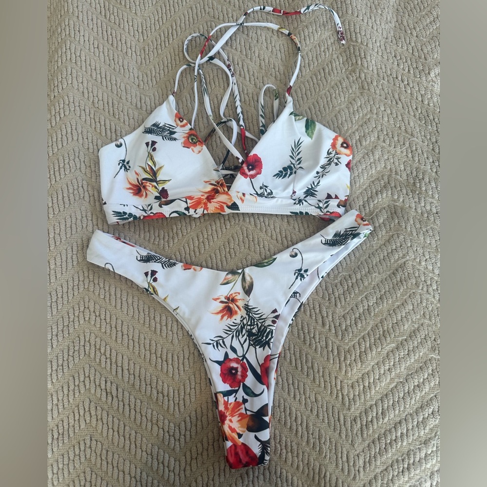 Size Medium Bikini Set